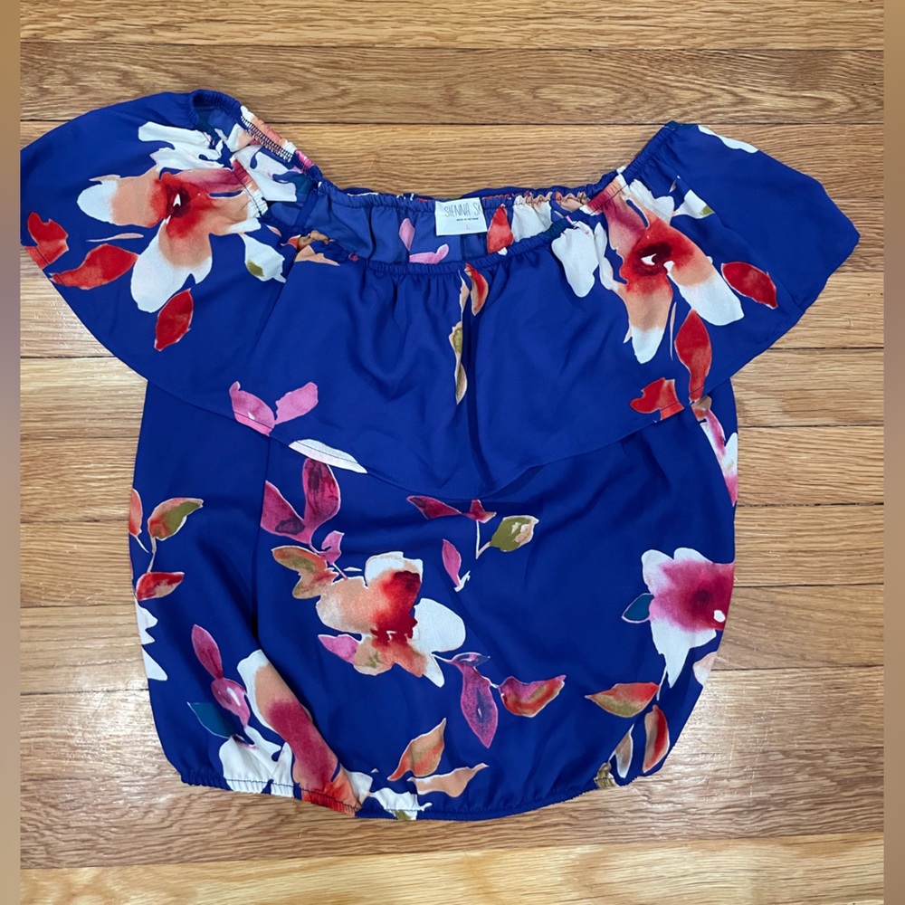 Floral top